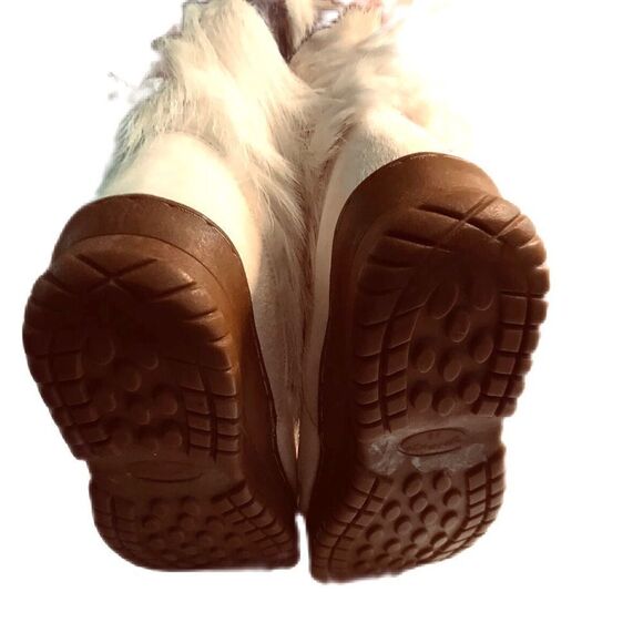 BearPaw goat hair shearling lined boots - Picture 5 of 11